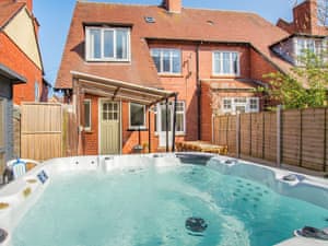 Hot tub | Holbeck House, Scarborough