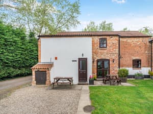 Exterior | Little Barn - Hopgrove Farm Cottages, York