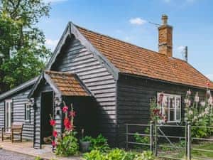Exterior | The Shooting Lodge - Stowlangtoft Estate, Bury St. Edmunds