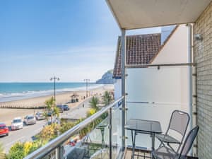 Balcony | Bay View - Esplanade Escapes, Shanklin