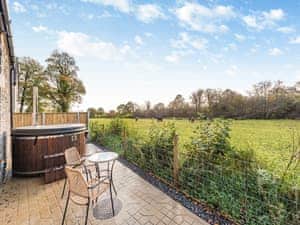 Hot tub | Coach House - Gaer Cottages, Cribyn, Lampeter