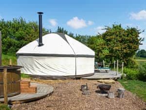 Exterior | Skylark Yurt - Walnut Farm, Beaminster