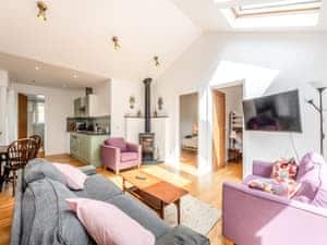 Open plan living space | The Orchard, Harbertonford