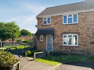 Exterior | Stepping Stones, Verwood