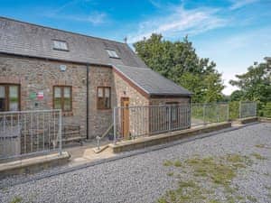 Exterior | Y Llaethdy - Tir Cethin Farm, Pen-clawdd