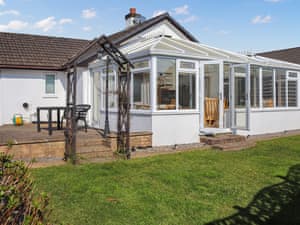 Exterior | Maes Yr Ysgol, Peniel