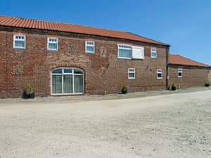 Exterior | Seagull Cottage - Beacon Farm, Flamborough