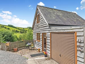 Exterior | Dingle Cottage, Clun, near Craven Arms