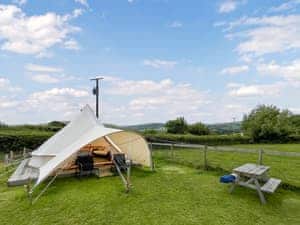 Exterior | Tryfan - Pen Cefn Farm, Abergele
