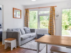 Open plan living space | 5 The Glade, Bude