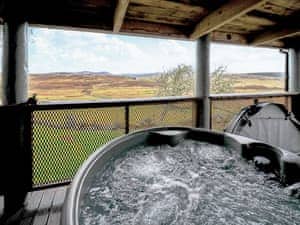 Hot tub | Capercaillie Cottage, Rhilochan, Rogart, near Dornoch