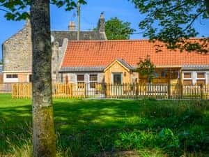 Exterior | Stable Cottage, Lathockar, near St Andrews