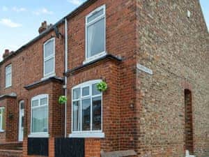 Exterior | River Lily House, York