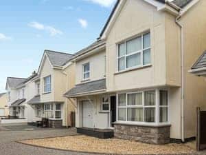 Exterior | Dolphin, Trearddur Bay