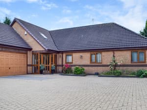 Exterior | Grange House, Gamston, near Nottingham