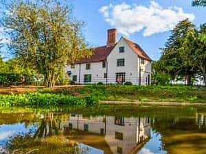 Exterior | Porters Hall, Stebbing