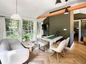 Open plan living space | The Pavilion, Dorking