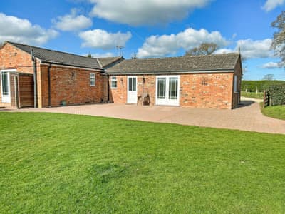 Exterior | Cherry - The Country Cottages, Burgh le Marsh