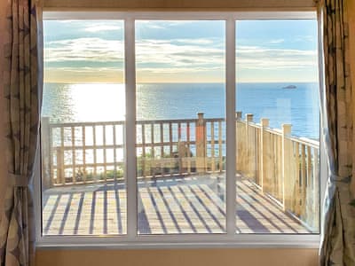 View | Phoenix Sunrise, corton