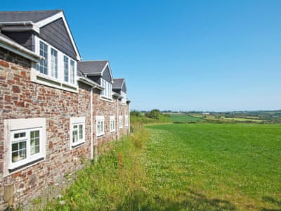 Exterior | Greenfinch Apartment - Moorhead Country Holidays, Woolfardisworthy, Clovelly