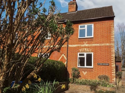 Exterior | 5 Rose Cottages, Little Sandhurst