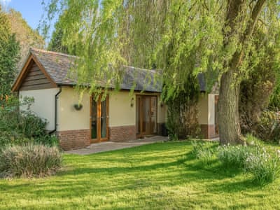 Pretty property set in delightful garden | Moorland Lodge, Holt Wood, near Wimborne