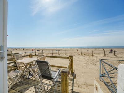 Sitting-out-area | Seaspray, Camber Sands, Rye