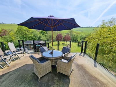 Sitting-out-area | Camellia Cottage - Kilbol Country Cottages, Polmassick, near St Austell