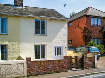 Exterior | Cosy Cottage, Manningtree