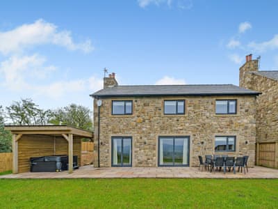 Exterior | Meadow View - Cunliffe Moss Farm, Mellor