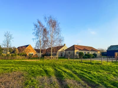 Exterior | Orchard Barn, Thurlton