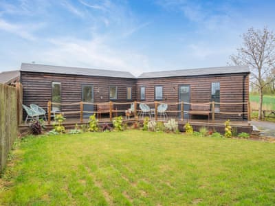 Exterior | Willow Lodge 1 - Willow Lodges, Taunton