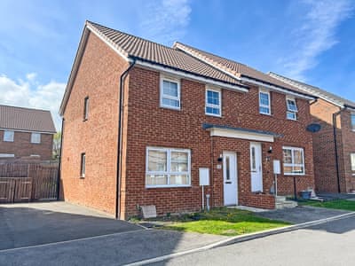 Exterior | Sullys House, Whitby