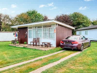 Exterior | The Bee&rsquo;s Knees - Country Cottages Norfolk, Mundesley