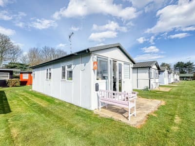 Exterior | The Happy Hedgehog - Country Cottages Norfolk, Mundesley