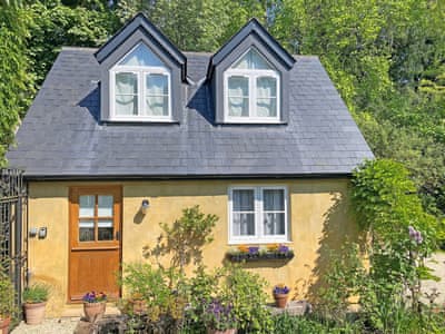 Exterior | Candlewick Cottage, Lower Heyford, near Oxford
