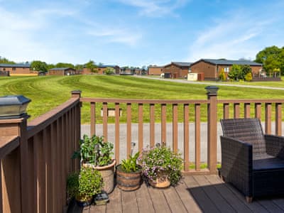 Sitting-out-area | Hazelnut Lodge, Bridlington