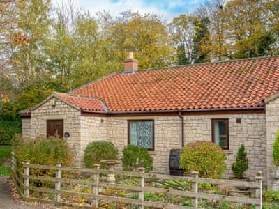 Exterior | Pasture View - Keld Head Farm Holiday Cottages, Pickering