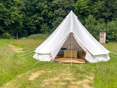 Exterior | Barn Owl - Moat Farm Glamping, Shadowhurst, near Ashford