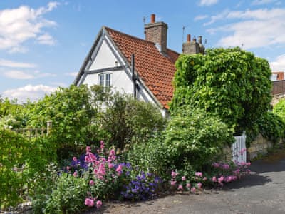 Exterior | White Cottage, Whitby