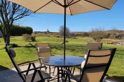 Sitting-out-area | Stone Farm Cottage, Pendeen