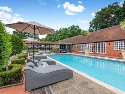 Exterior | The Cottage - Whitmoor Farm, Woking, near Guildford