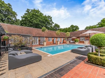 Swimming pool | Weston Cottage - Whitmoor Farm, Woking, near Guildford