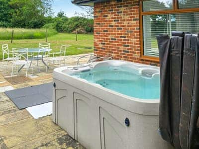 Hot tub | Belt Annexe, Writtle, near Chelmsford