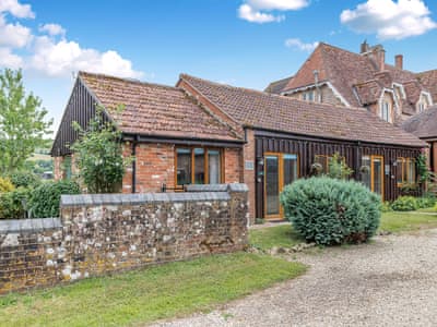 Exterior | Lodge - The Victorian Barn, Blandford Forum