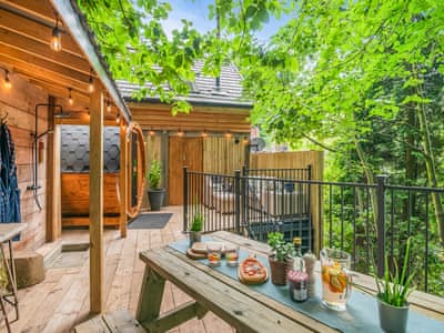 The Terrace | The Woodland Loft, Hebden Bridge