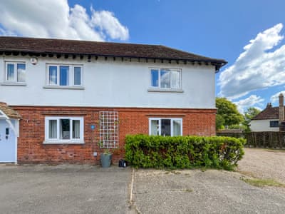 Exterior | Tigers Rest, Harvel, near Meopham