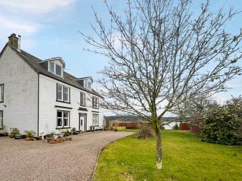 Exterior | Glenfyne Apartment - Seaside House, Ardrishaig, near Lochgilphead