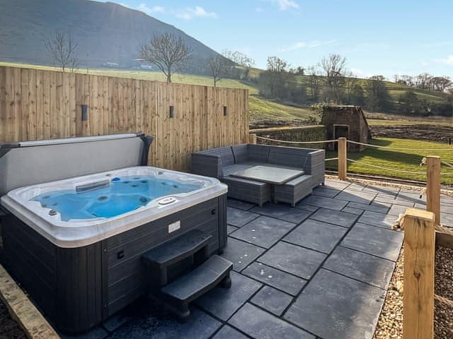 Hot tub | The Farmhouse, Church Stretton