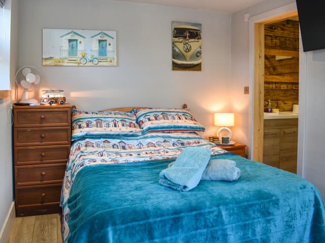Double bedroom | Rosebud Beach Hut, Otterham, near Boscastle